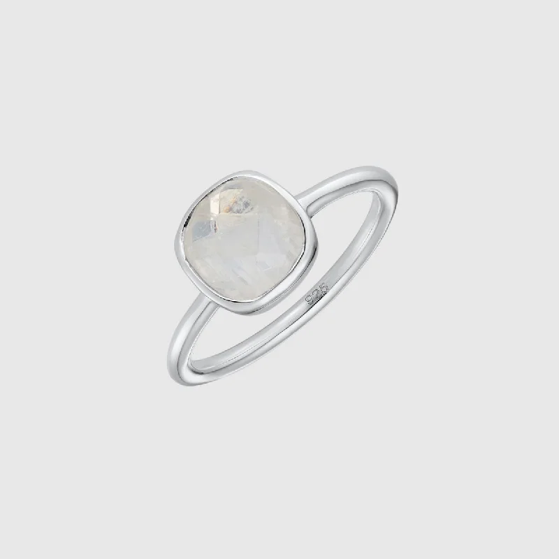 Mondello Moonstone Sterling Silver Ring