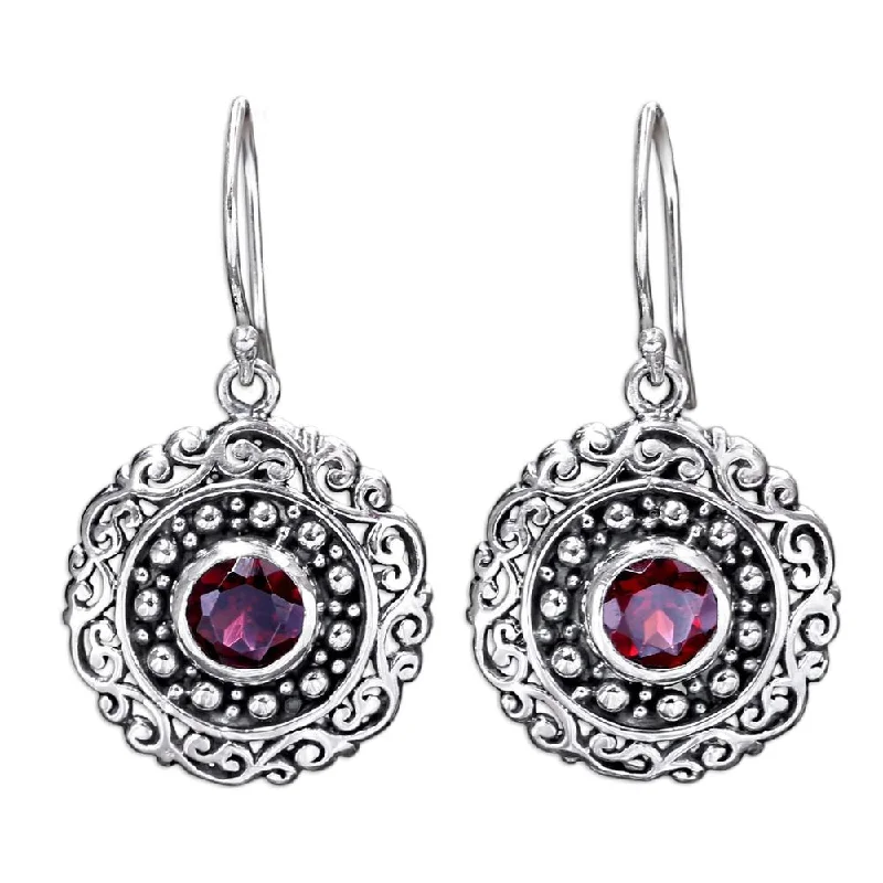 Handmade Sterling Silver 'Solar Flares' Garnet Earrings (Indonesia) - 1.4L*0.7W