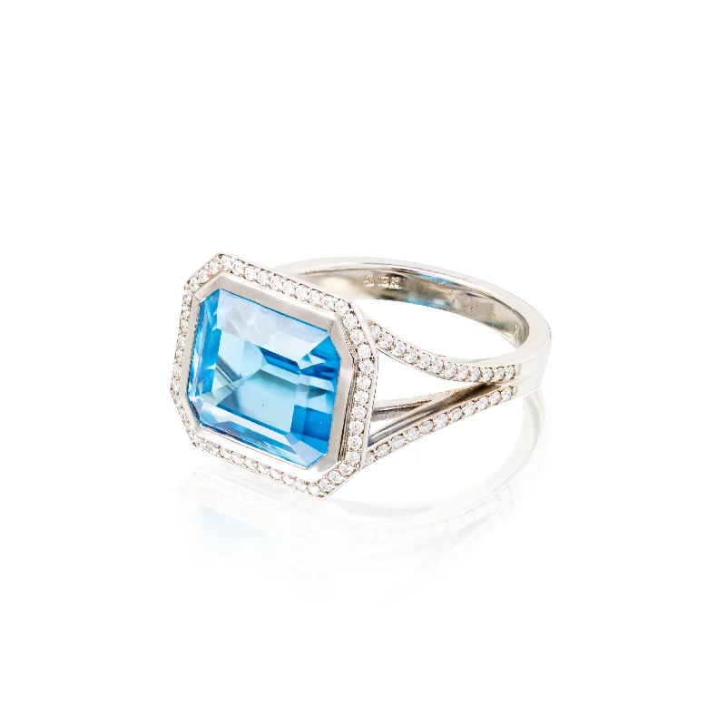 Blue Topaz Ring with Diamonds