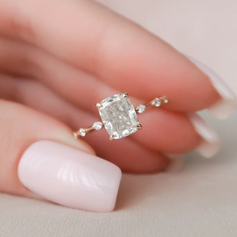 2 CT Cushion Cut Moissanite Engagement Ring