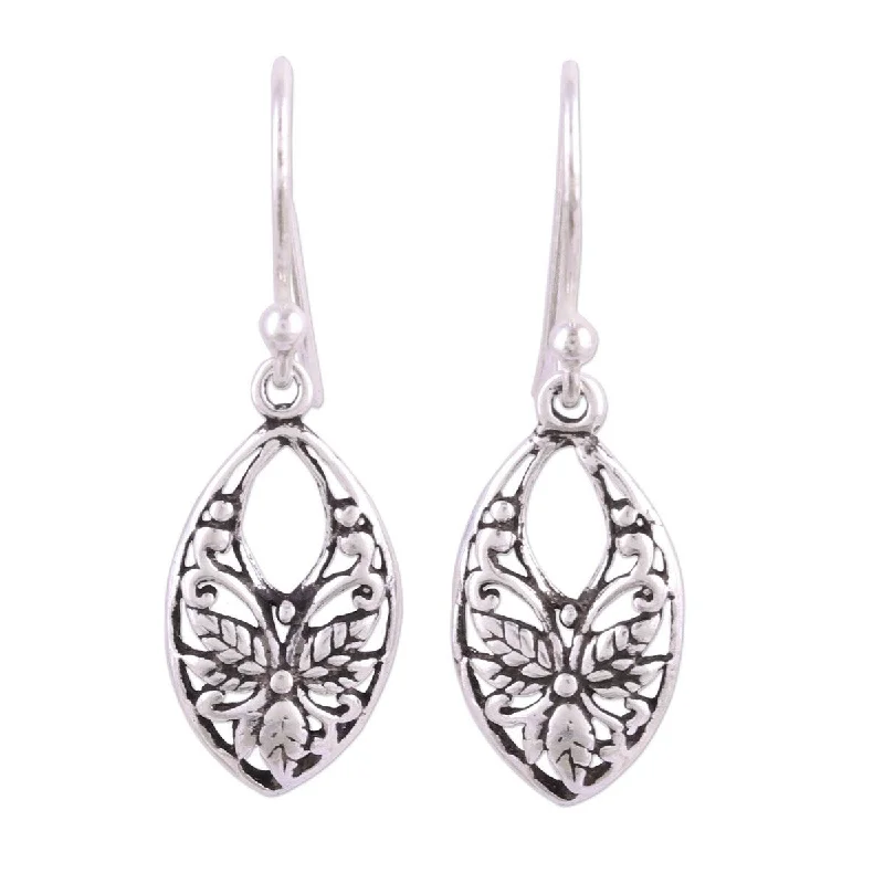 NOVICA Handmade Sterling Silver 'Bygone Flowers' Earrings (India) - 1.3*0.4