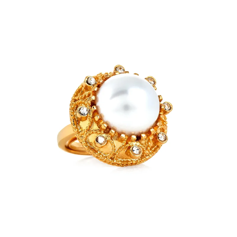 Gold Crystal and Pearl Cabochon Ring