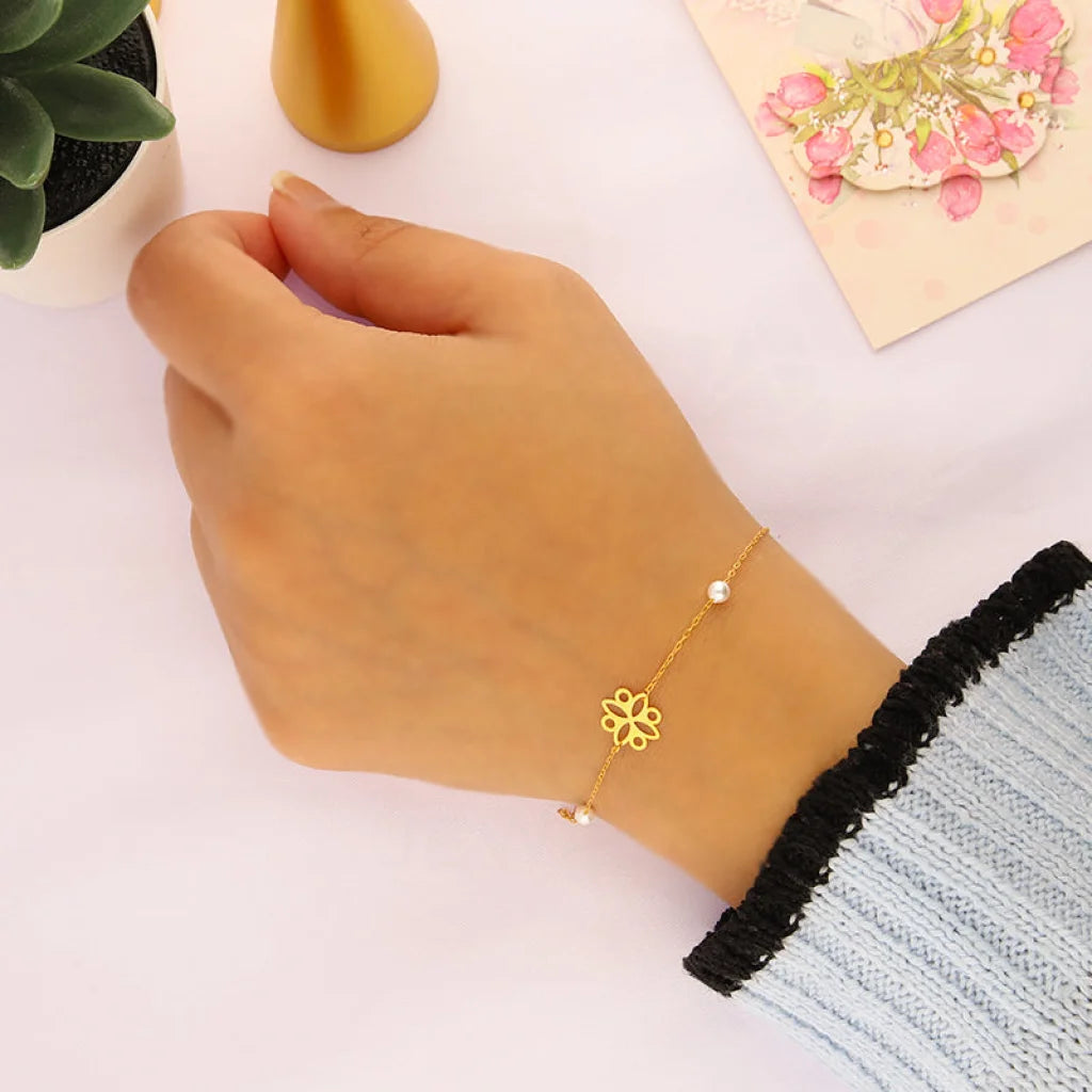 Gold Flower Shaped Bracelet 21KT - FKJBRL21KM5393