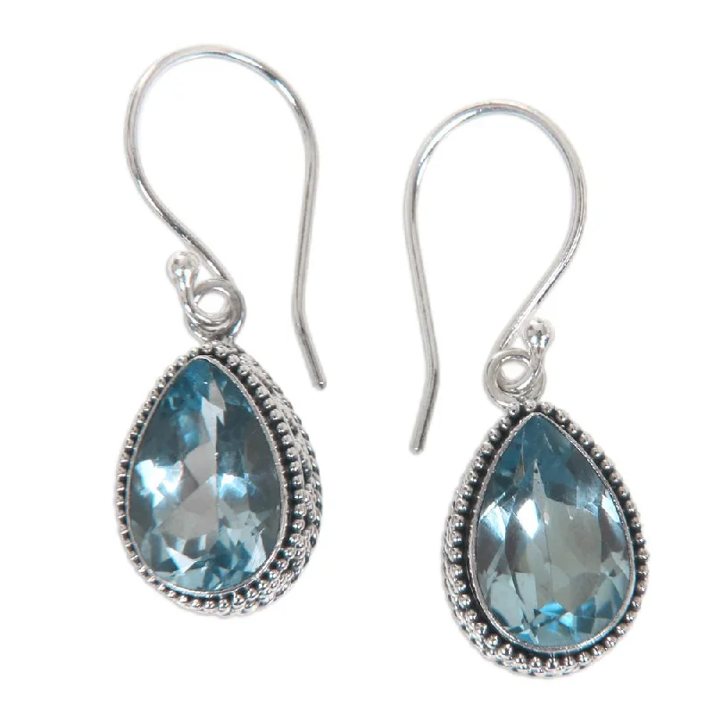 Sterling Silver 'Sparkling Dew' Blue Topaz Earrings (Indonesia) - 1.2*0.4