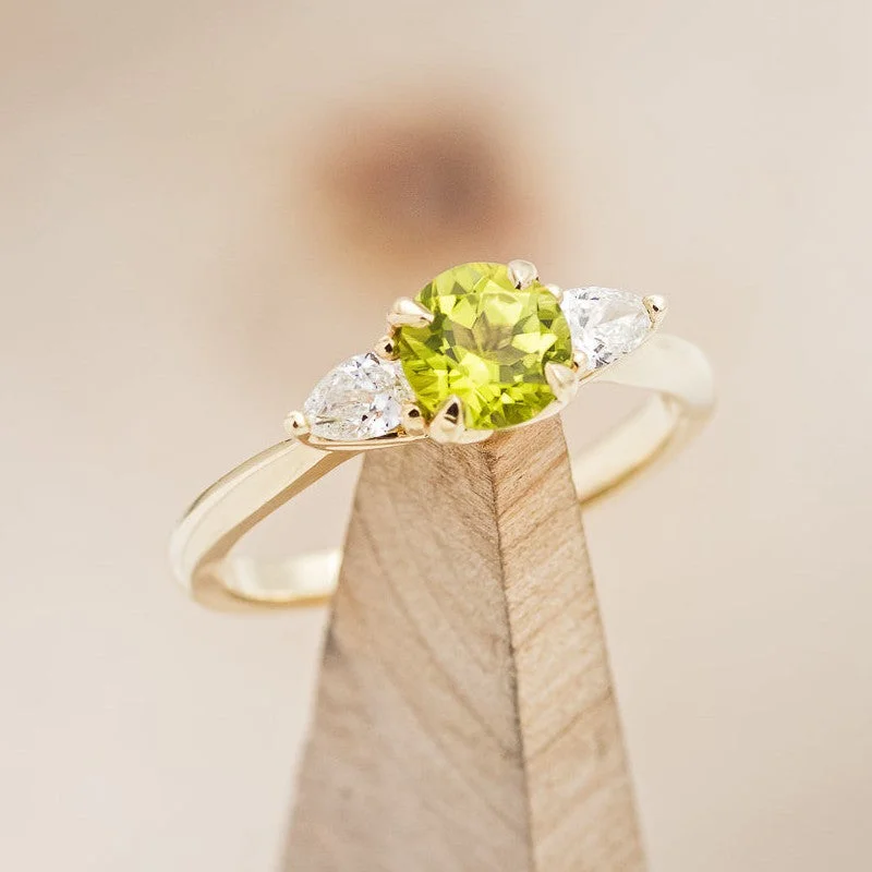 "PELE" - ROUND CUT PERIDOT ENGAGEMENT RING WITH DIAMOND ACCENTS