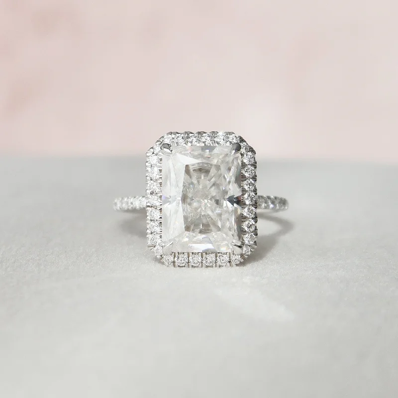 5 CT Radiant Cut Halo Moissanite Engagement Ring