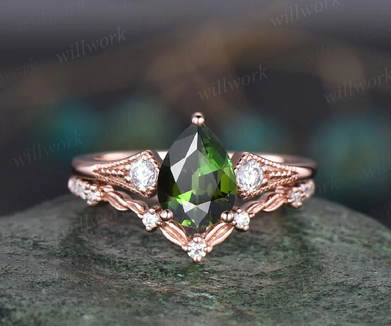 Vintage pear shaped green tourmaline engagement ring set leaf art deco diamond ring set three stone Milgrain antqiue wedding ring set women