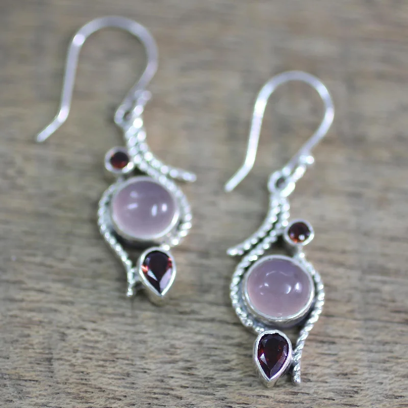 Handmade Sterling Silver 'Shades of Red' Garnet Chalcedony Earrings (India)